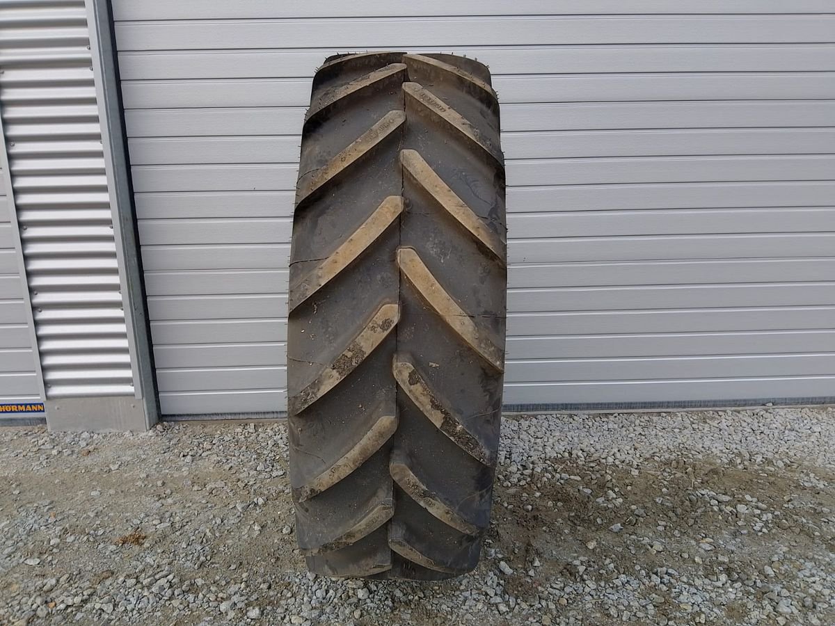Rad des Typs Michelin Reifen 540/65R38, Neumaschine in NATTERNBACH (Bild 8)
