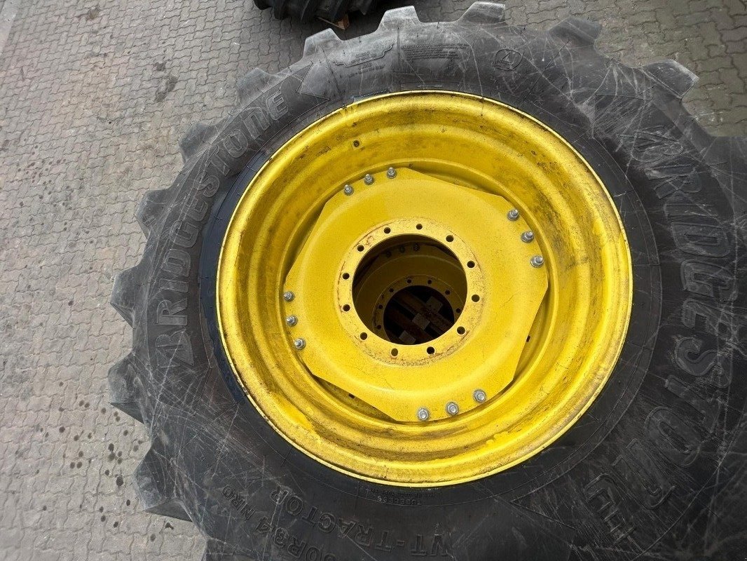 Rad des Typs Michelin VF710/70R42 + VF650/60R34 Kompletträder, Neumaschine in Sittensen (Bild 9)