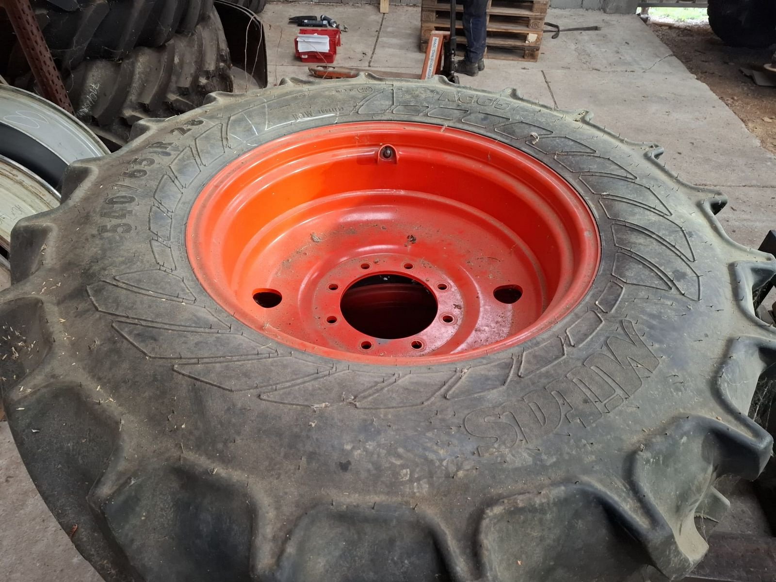 Rad от тип Mitas 2 Stück Mitas 540/65R28 mit Felgen, Gebrauchtmaschine в Harmannsdorf-Rückersdorf (Снимка 2)