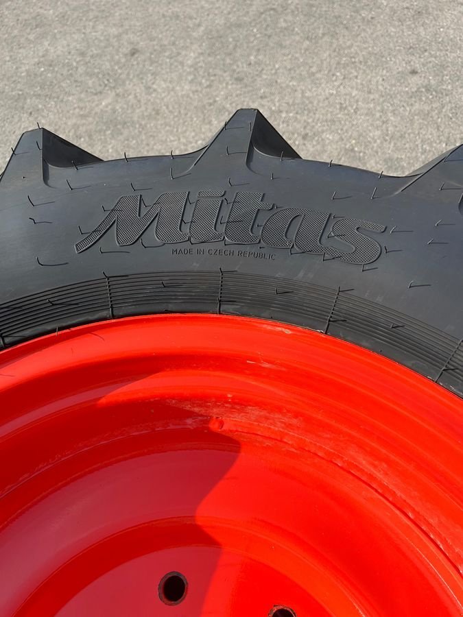 Rad Türe ait Mitas 380/70 R24 Mitas, Gebrauchtmaschine içinde Grund (resim 4)