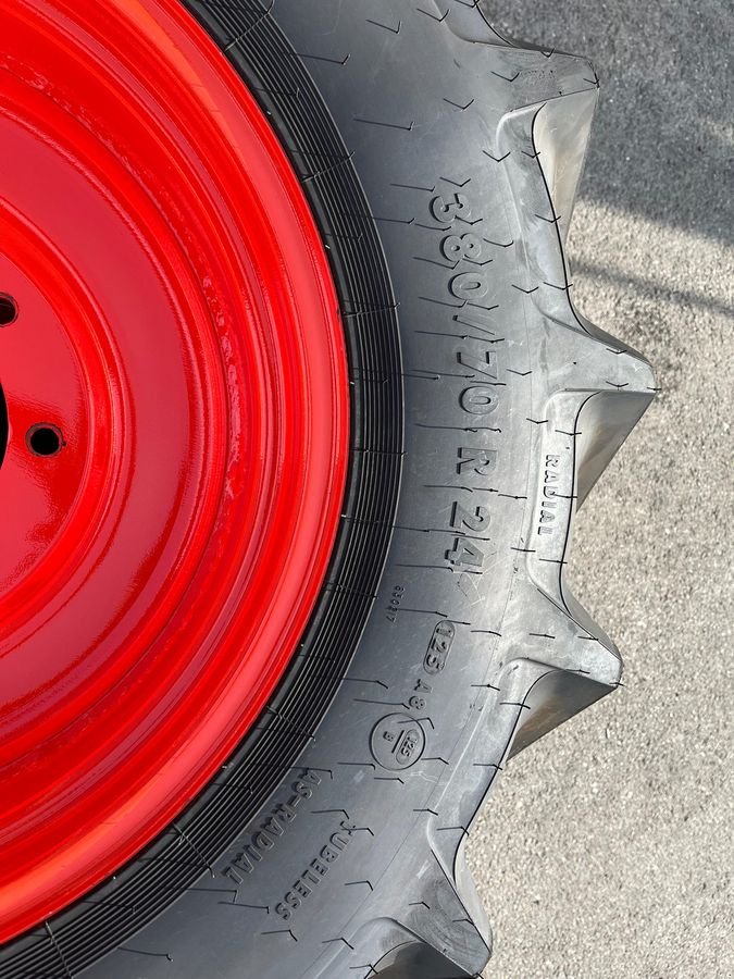 Rad Türe ait Mitas 380/70 R24 Mitas, Gebrauchtmaschine içinde Grund (resim 2)