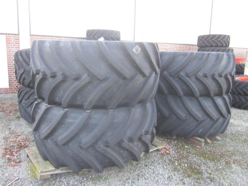 Rad des Typs Mitas 4 Kompletträder MITAS 900/60R38, XERION 4000, Neumaschine in Molbergen (Bild 3)