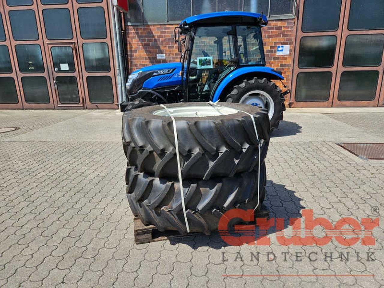 Rad typu Mitas 440/65R28, Gebrauchtmaschine v Ampfing (Obrázek 1)