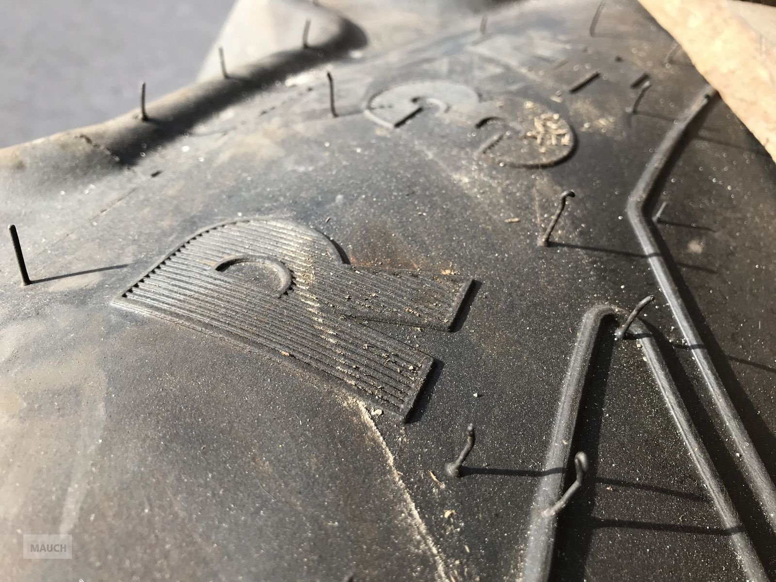 Rad des Typs Mitas 540/65R34 + 440/65R24 mit Felgen, Gebrauchtmaschine in Burgkirchen (Bild 7)