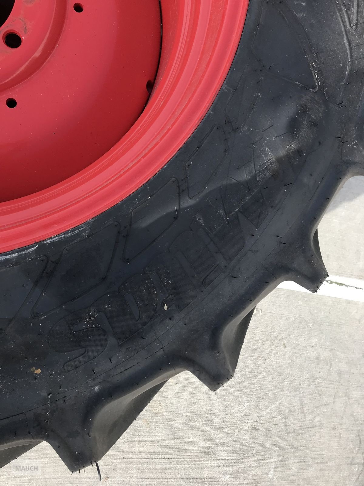 Rad des Typs Mitas 540/65R34 + 440/65R24 mit Felgen, Gebrauchtmaschine in Burgkirchen (Bild 11)