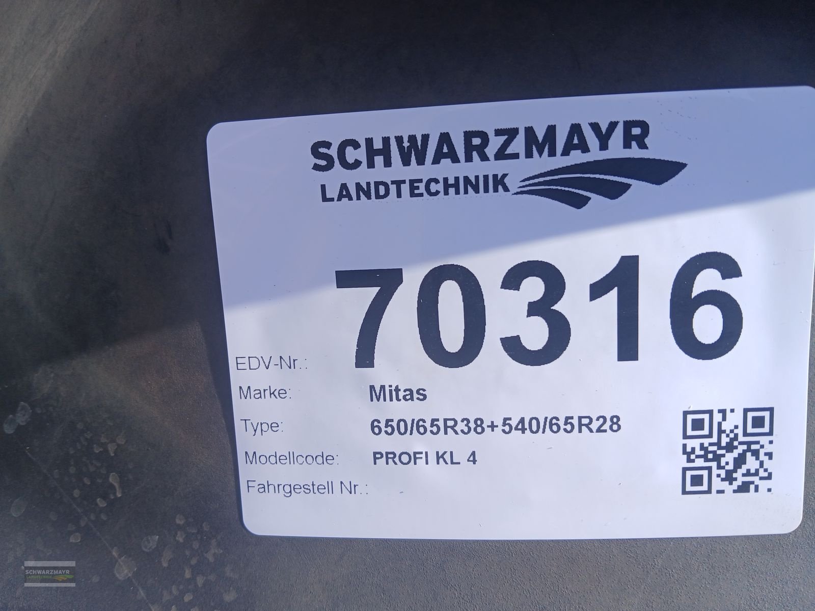 Rad des Typs Mitas 650/65R28+540/65R38 Kompletträder, Vorführmaschine in Aurolzmünster (Bild 11)