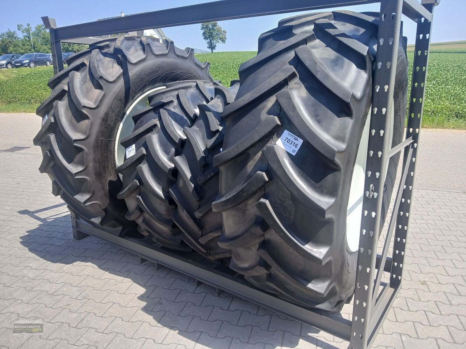 Rad des Typs Mitas 650/65R28+540/65R38 Kompletträder, Vorführmaschine in Aurolzmünster (Bild 3)