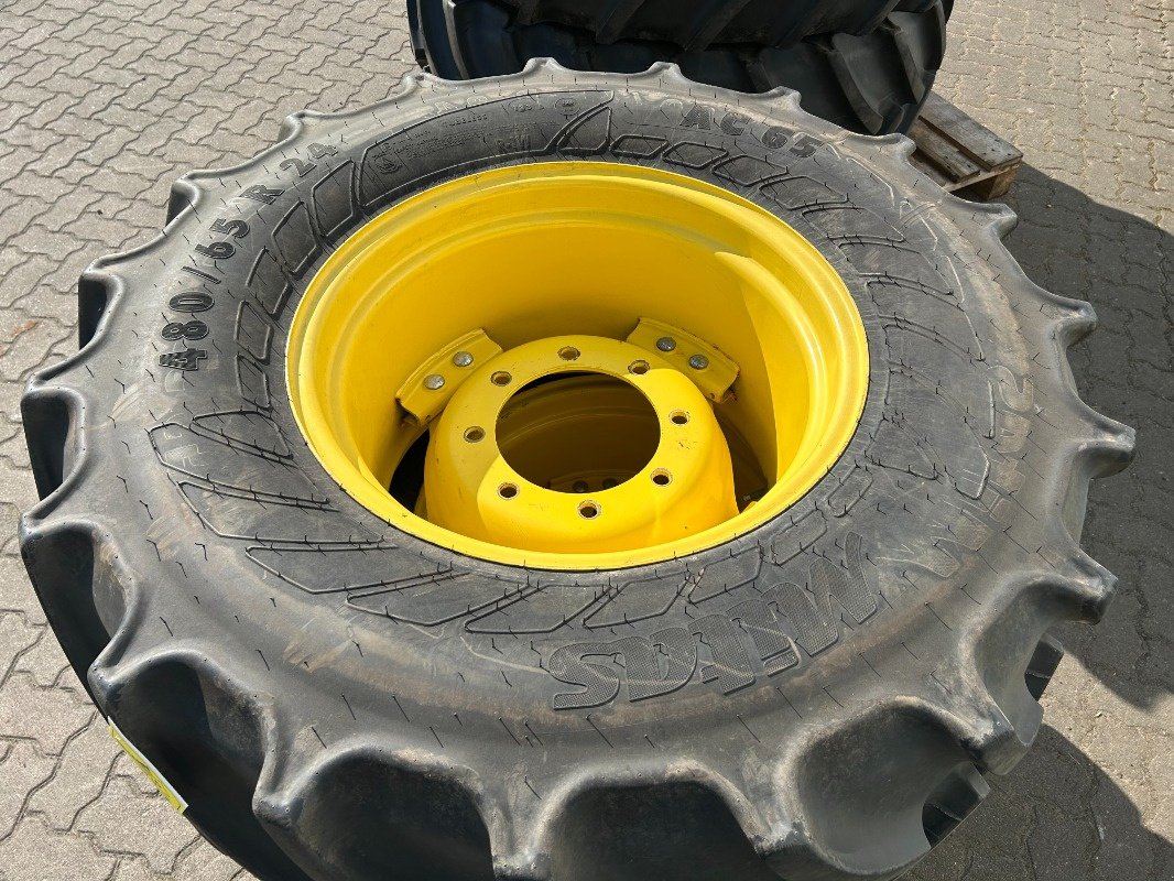 Rad des Typs Mitas Kompletträder 540/65R38 + 480/65R24, Neumaschine in Sittensen (Bild 2)
