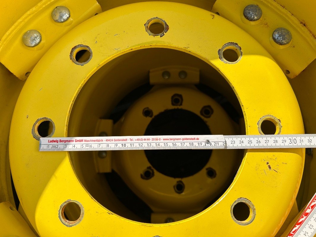 Rad des Typs Mitas Kompletträder 540/65R38 + 480/65R24, Neumaschine in Sittensen (Bild 4)