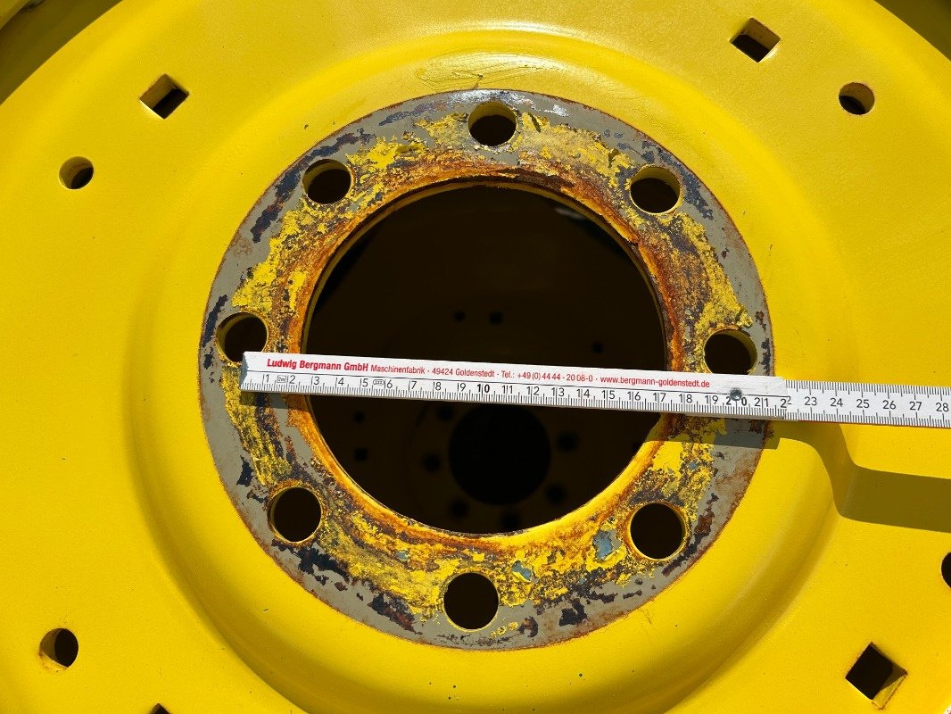 Rad des Typs Mitas Kompletträder 540/65R38 + 480/65R24, Neumaschine in Sittensen (Bild 10)