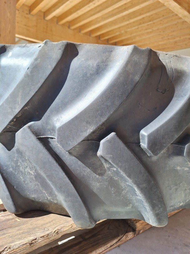 Rad des Typs Mitas Mitas AC 65, 440 / 65 R24, Gebrauchtmaschine in Susten (Bild 2)