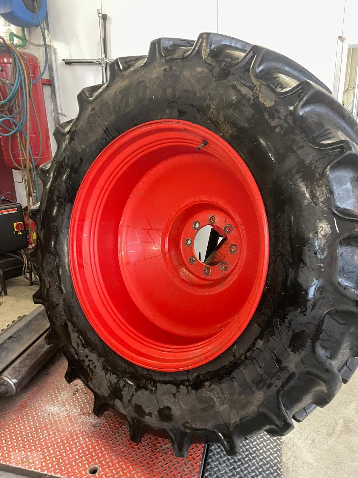 Rad des Typs Mitas Räder, Gebrauchtmaschine in Bad Leonfelden (Bild 2)