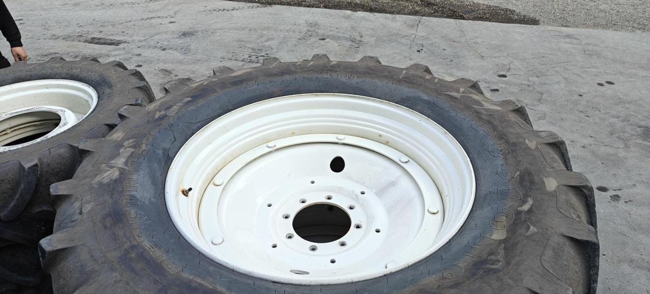 Rad des Typs New Holland 440/80R28 -520/85R38, Gebrauchtmaschine in Maribo (Bild 2)