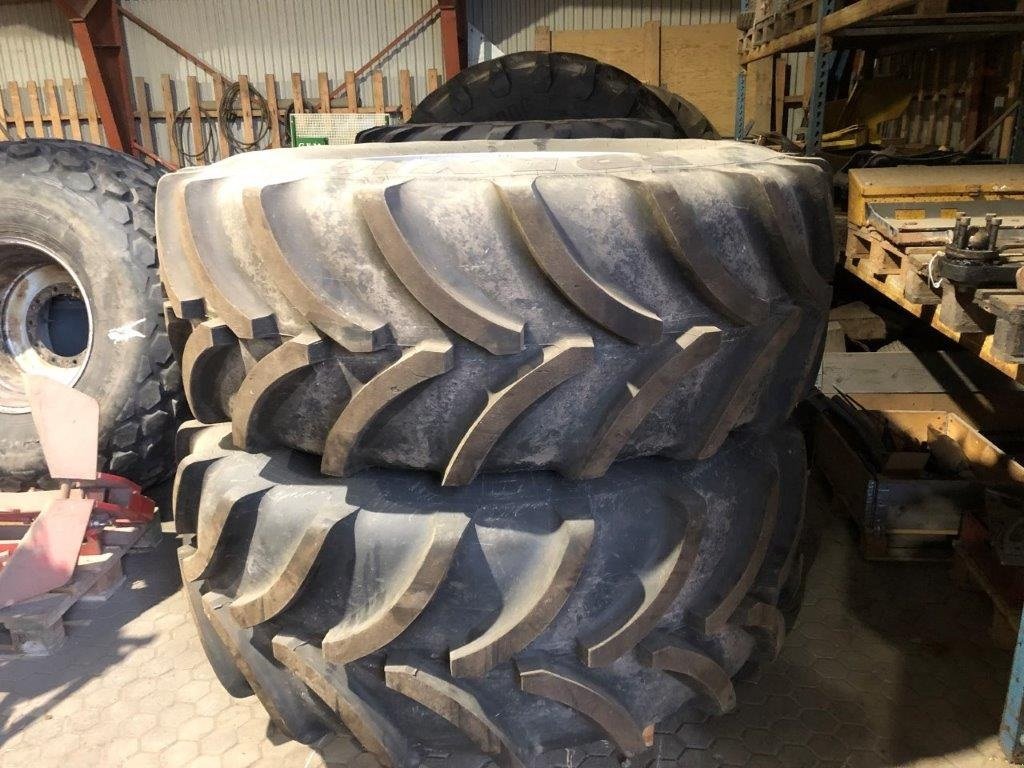 Rad des Typs New Holland T7.270 AC BLUEPOWER Komplette baghjul 650/75-38, Gebrauchtmaschine in Tinglev (Bild 1)