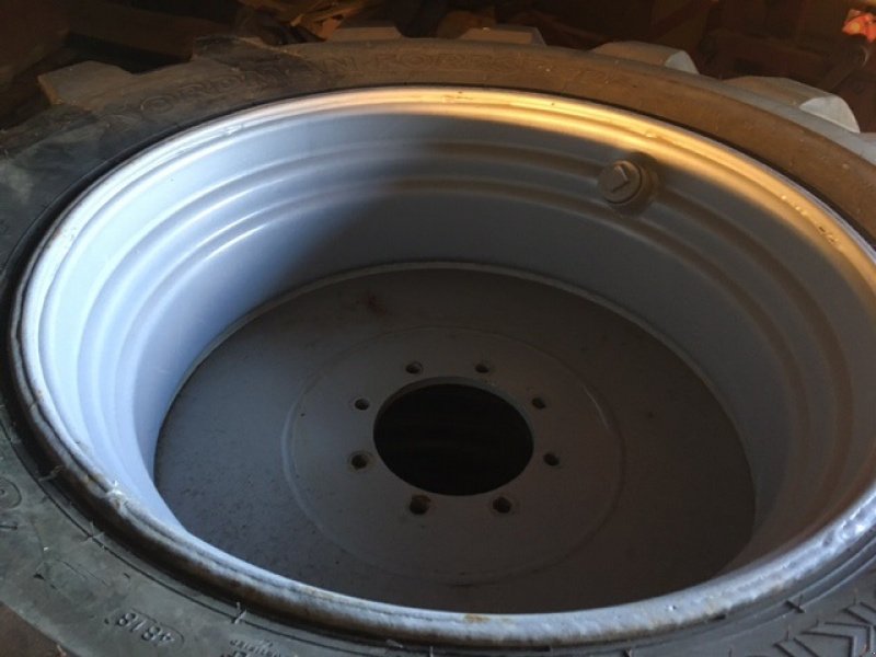 Rad del tipo Nokian 4 stk. komplette hjul med  Nokian skovdæk, Gebrauchtmaschine In Horsens (Immagine 3)