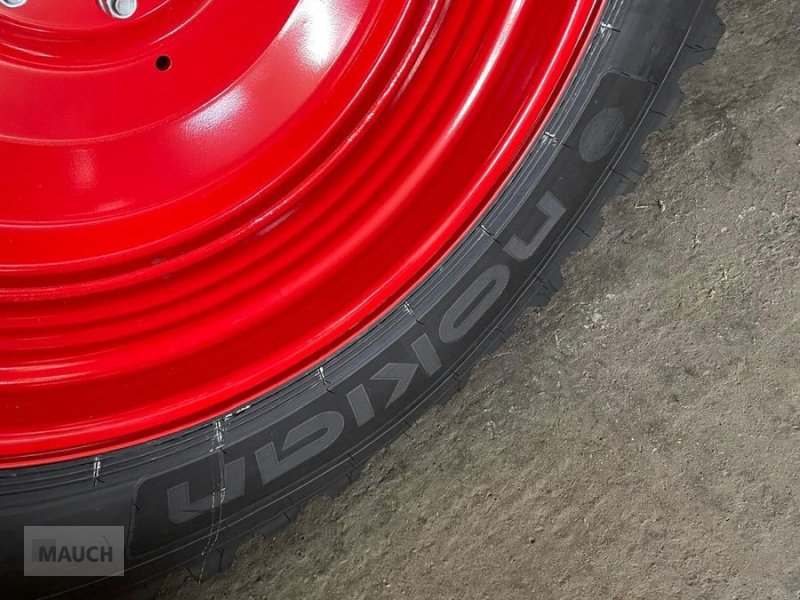 Rad des Typs Nokian 480/80 R38 + 400/80 R28 Kompletträder Fendt 500, Gebrauchtmaschine in Burgkirchen (Bild 1)