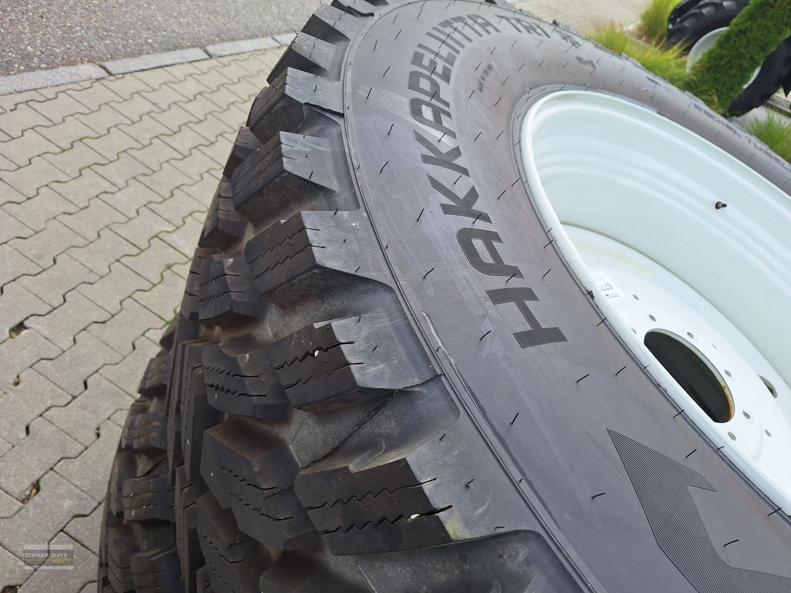 Rad Türe ait Nokian 650/65R42+540/65R30, Neumaschine içinde Gampern (resim 9)