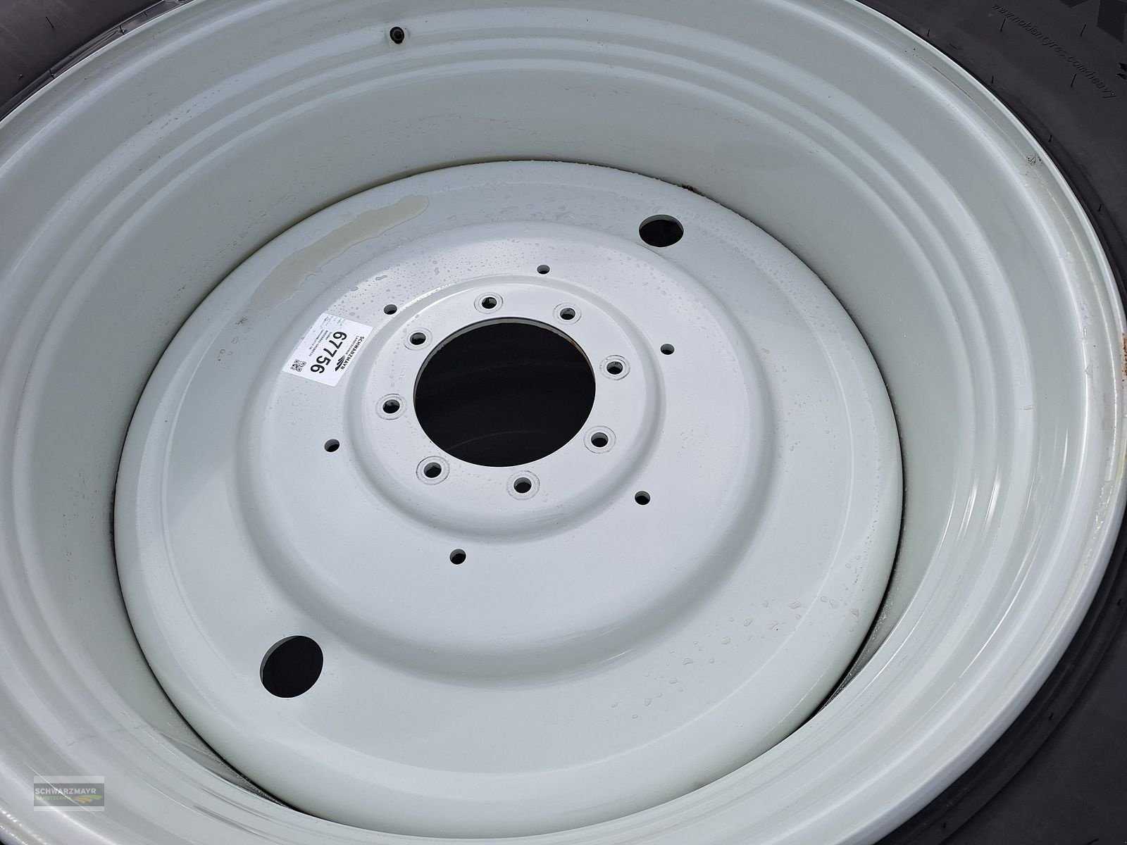 Rad Türe ait Nokian 650/65R42+540/65R30, Neumaschine içinde Gampern (resim 10)