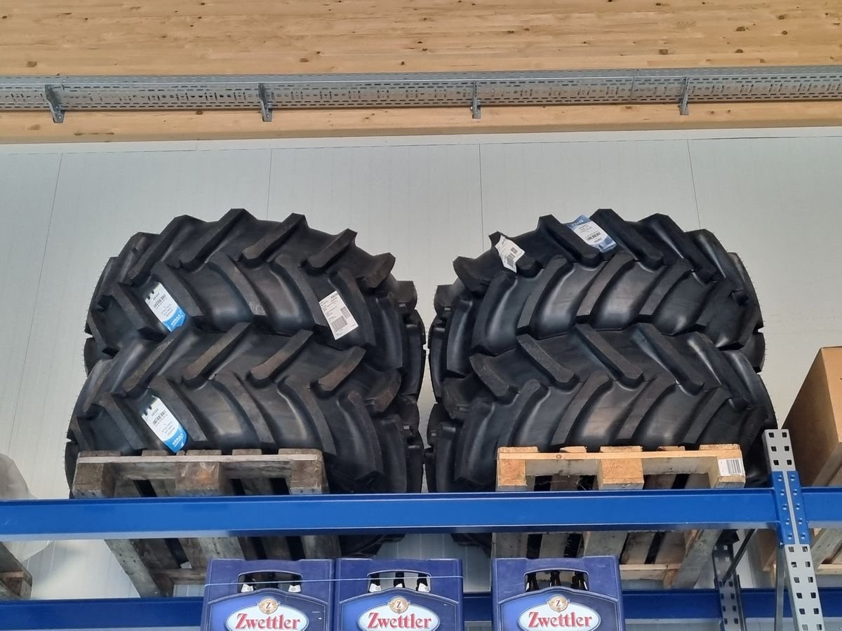 Rad a típus Nokian Multiplus 600/65 R38 + 500/65 R28, Neumaschine ekkor: Göpfritz (Kép 1)