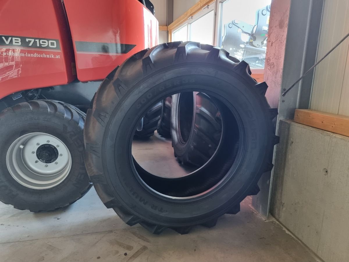 Rad a típus Nokian Multiplus 600/65 R38 + 500/65 R28, Neumaschine ekkor: Göpfritz (Kép 2)