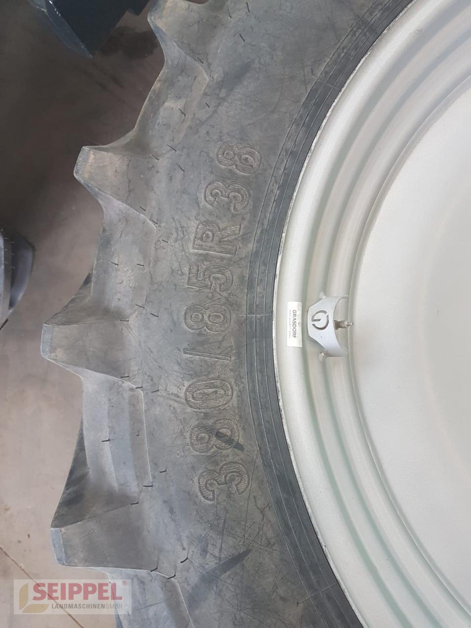 Rad des Typs Petlas 380/85R38, Gebrauchtmaschine in Groß-Umstadt (Bild 2)