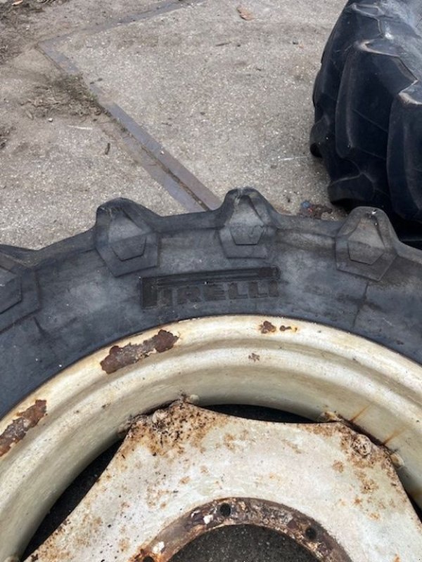 Rad типа Pirelli 380\70 R28 TM700, Gebrauchtmaschine в Callantsoog (Фотография 7)