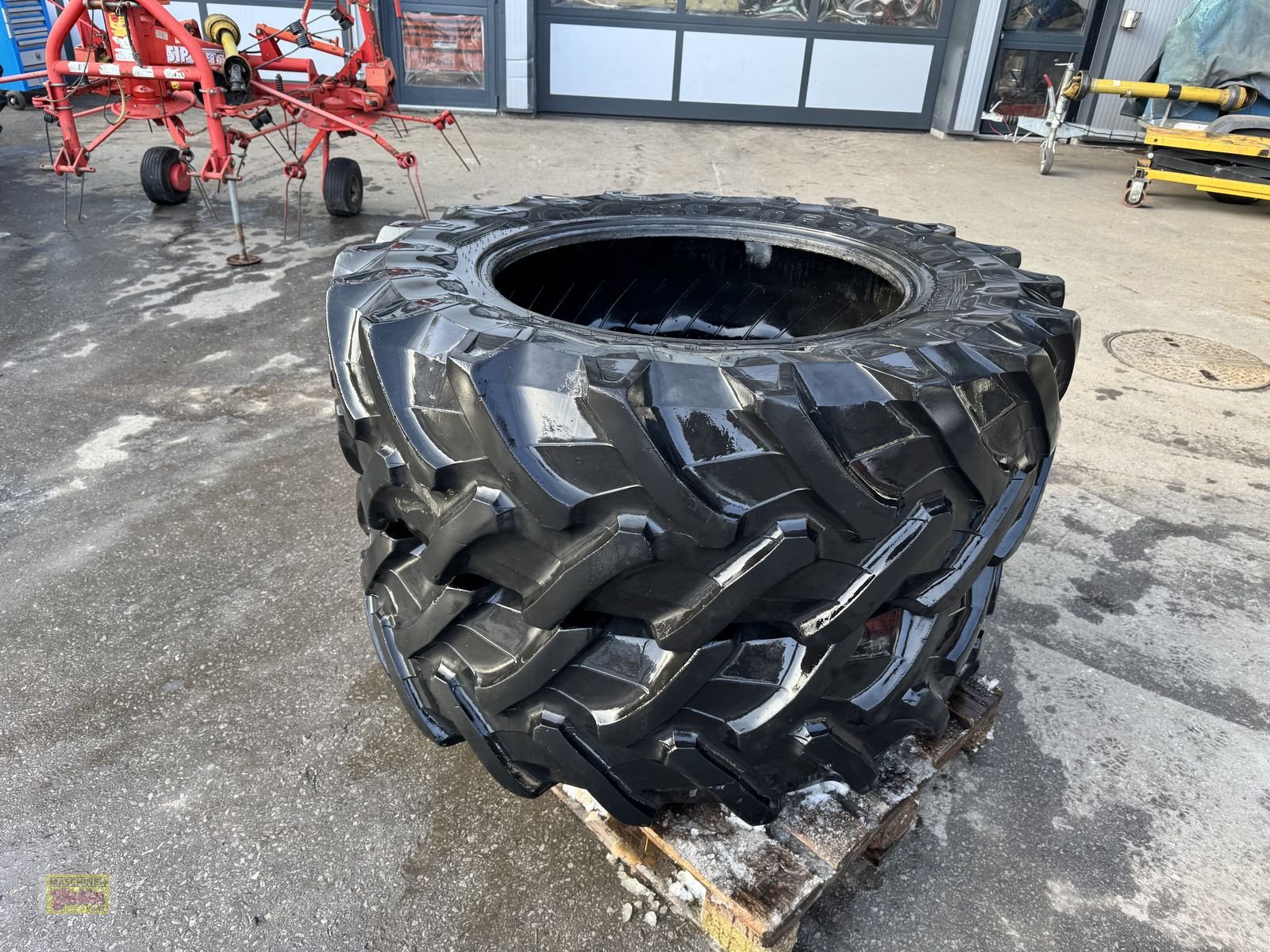 Rad типа Pirelli 420/70-R30 TM700 ca. 50% guter Zustand, Gebrauchtmaschine в Kötschach (Фотография 15)