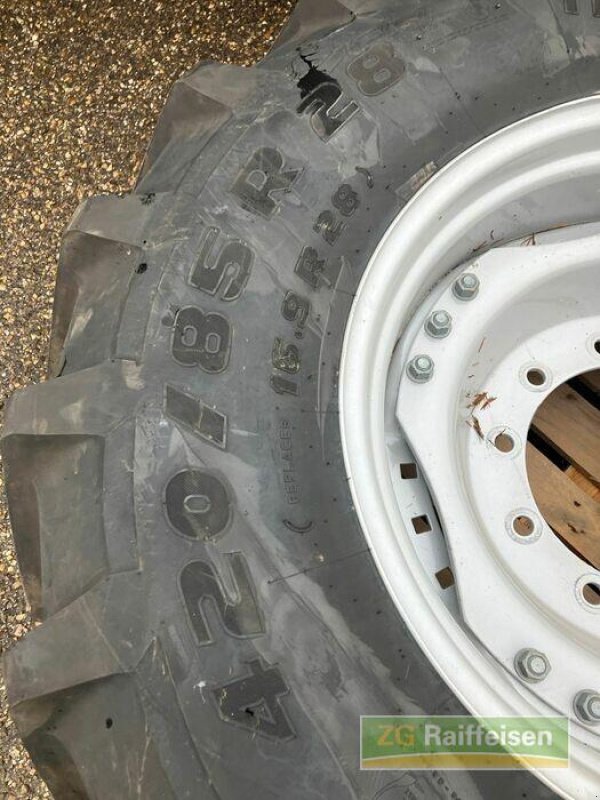 Rad del tipo Pirelli 520/85 R38-420/85R2, Gebrauchtmaschine In Bühl (Immagine 8)
