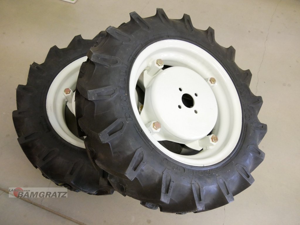 Rad des Typs Pirelli 6.50/80-15 69209013 Bertolini 418S, Neumaschine in Eberfing (Bild 1)