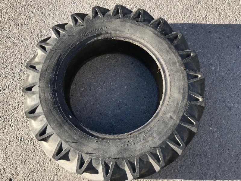 Rad του τύπου Pirelli 9.5x20 Pneu, Gebrauchtmaschine σε Chur (Φωτογραφία 1)