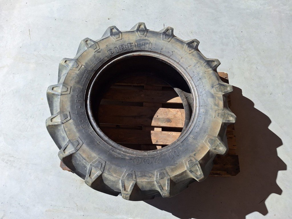 Rad of the type Pirelli Pirelli/Trelleborg TM 700, 360 / 70 R24, Gebrauchtmaschine in Susten (Picture 3)