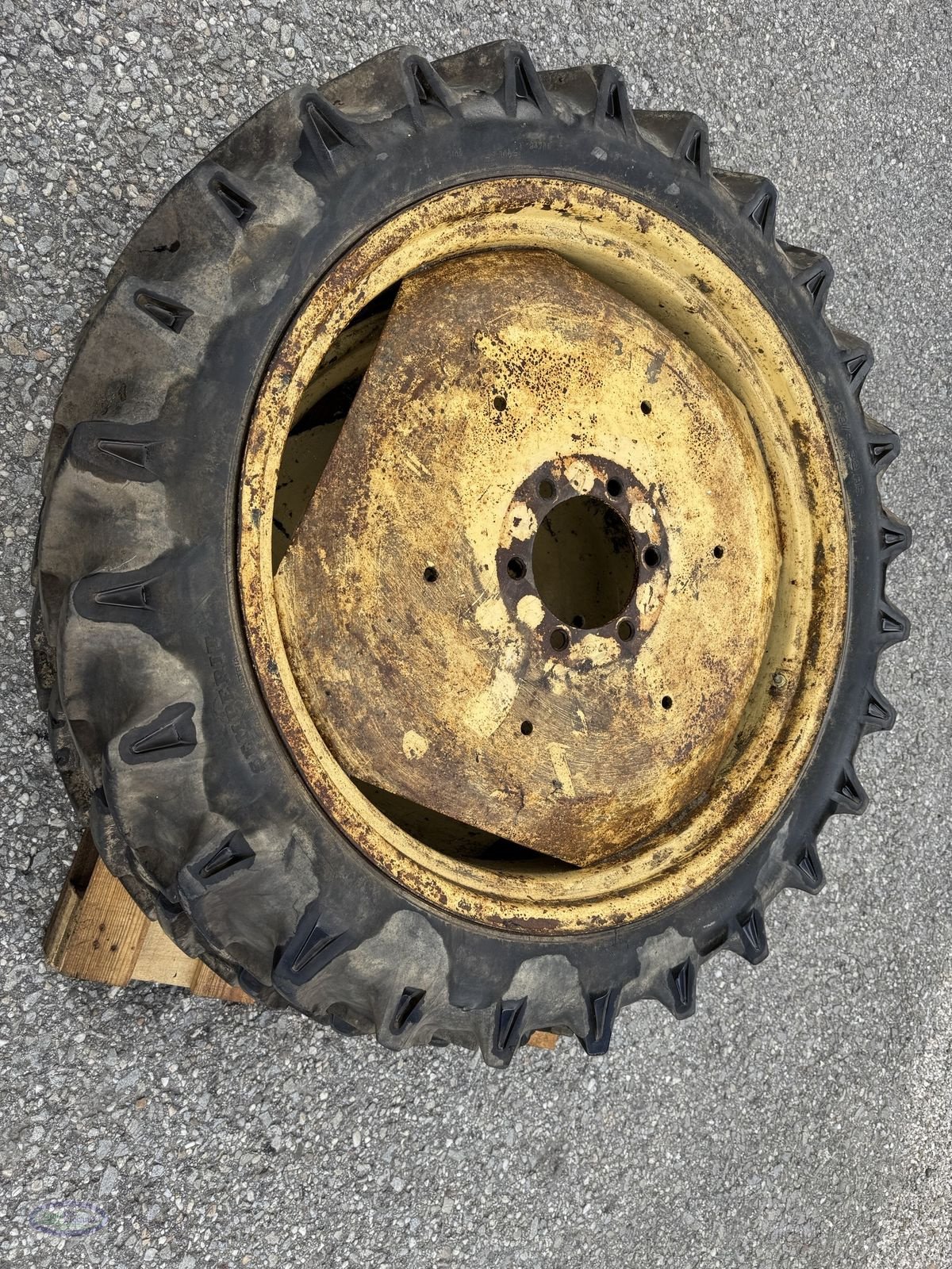 Rad tipa Semperit 9.5-32, Gebrauchtmaschine u Münzkirchen (Slika 1)