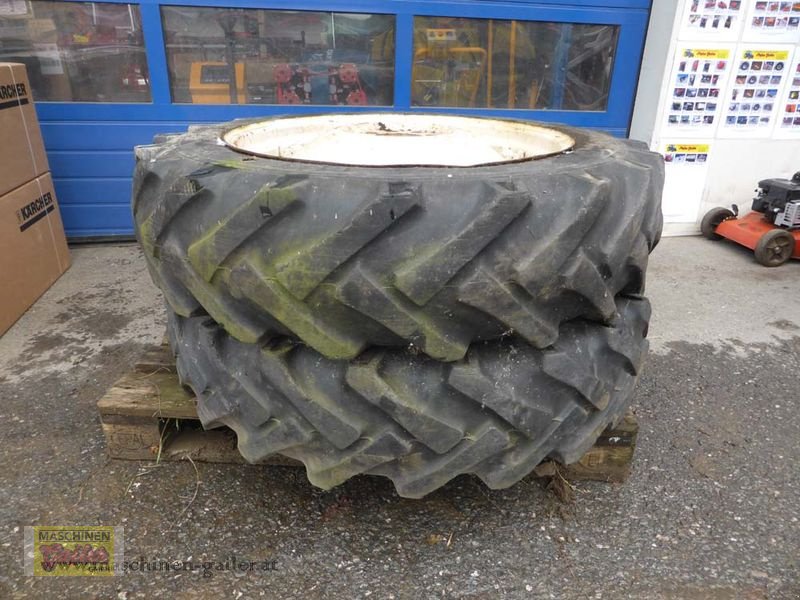 Rad des Typs Semperit Räder 11.2-28, Gebrauchtmaschine in Kötschach (Bild 1)