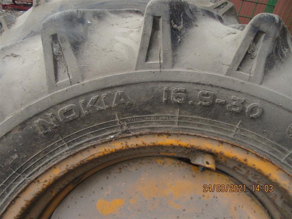 Rad des Typs Sonstige 16.9x30 komplet hjul., Gebrauchtmaschine in Høng (Bild 2)