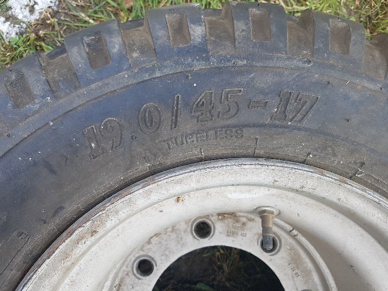 Rad des Typs Sonstige 19.0/45 R17 Rad 8 Loch, Gebrauchtmaschine in Chur (Bild 2)