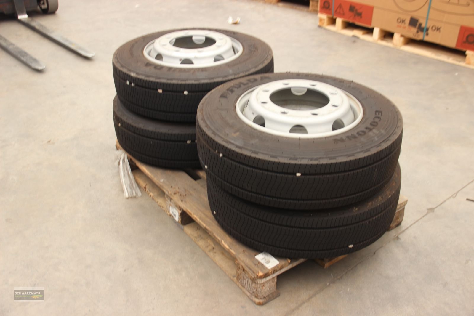 Rad des Typs Sonstige 215/75-17,5, Vorführmaschine in Aurolzmünster (Bild 1)