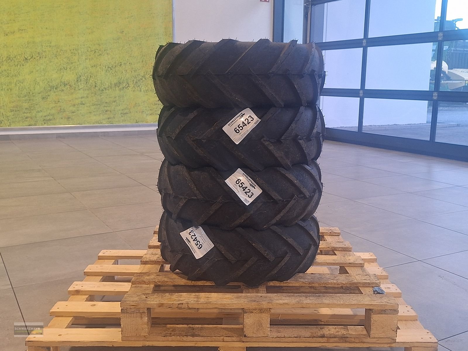 Rad des Typs Sonstige 23x8.50-12 AS, Neumaschine in Gampern (Bild 1)