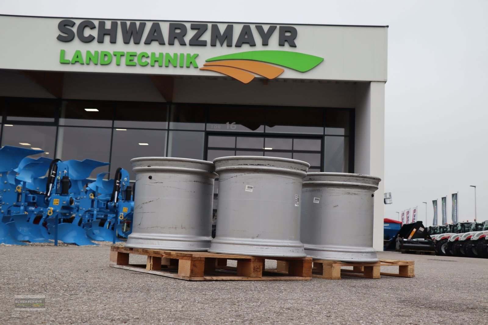 Rad des Typs Sonstige 24.00x26.5, Neumaschine in Gampern (Bild 1)