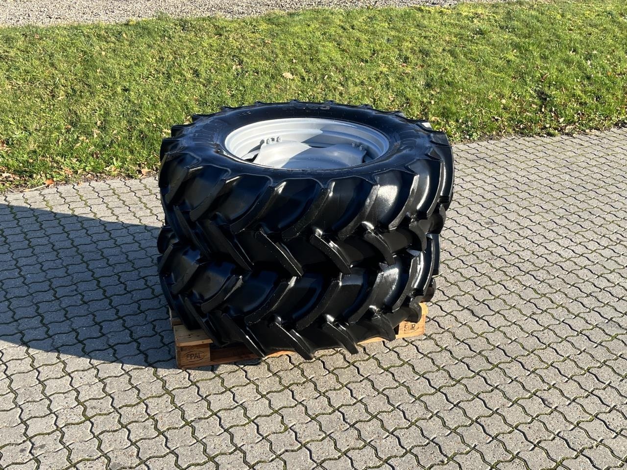 Rad Türe ait Sonstige 380/85R28-460/85R38, Gebrauchtmaschine içinde Toftlund (resim 4)