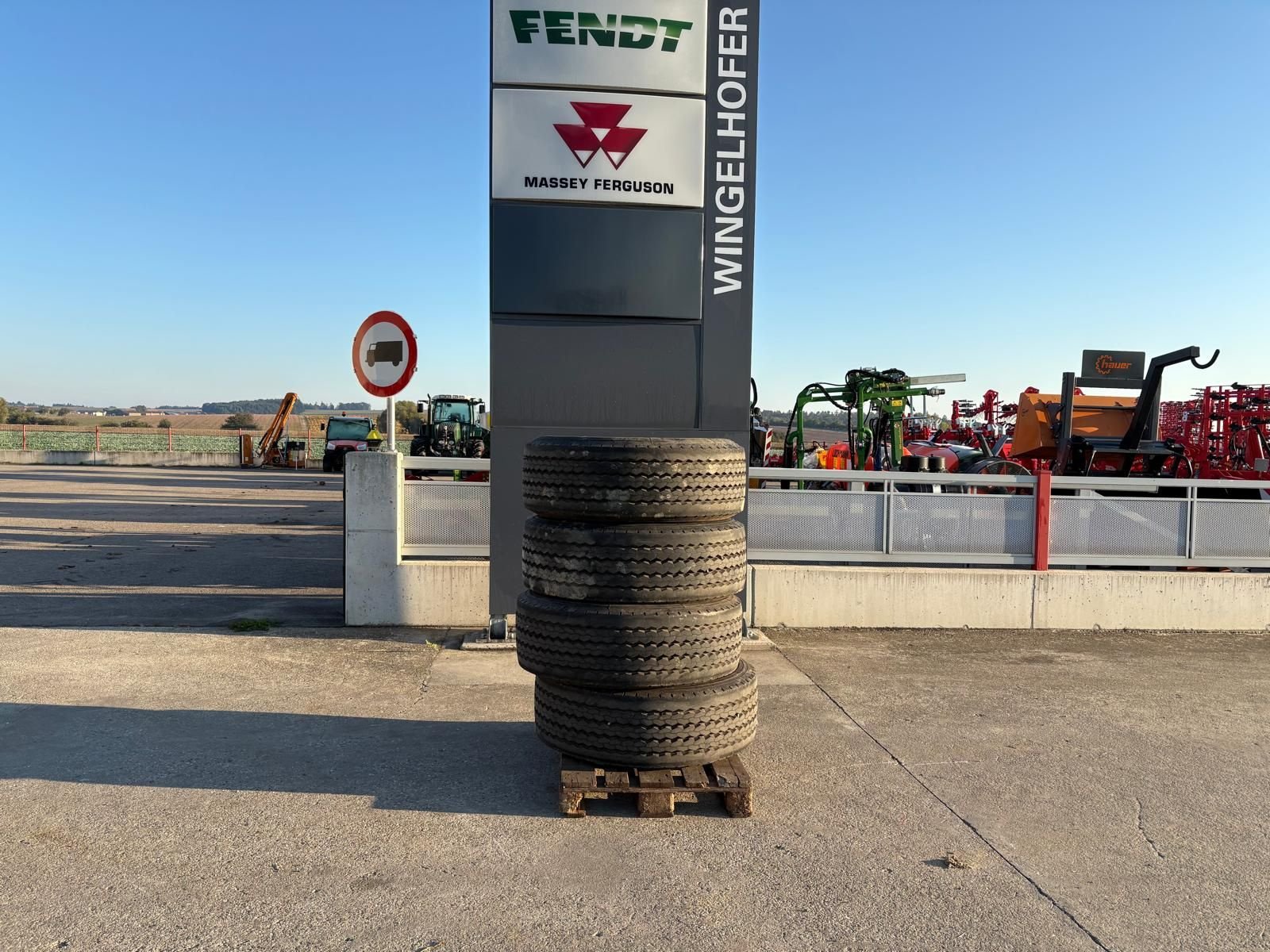 Rad of the type Sonstige 4 Stk. Reifen Windpower 385/65R22.5, Neumaschine in Starrein (Picture 1)