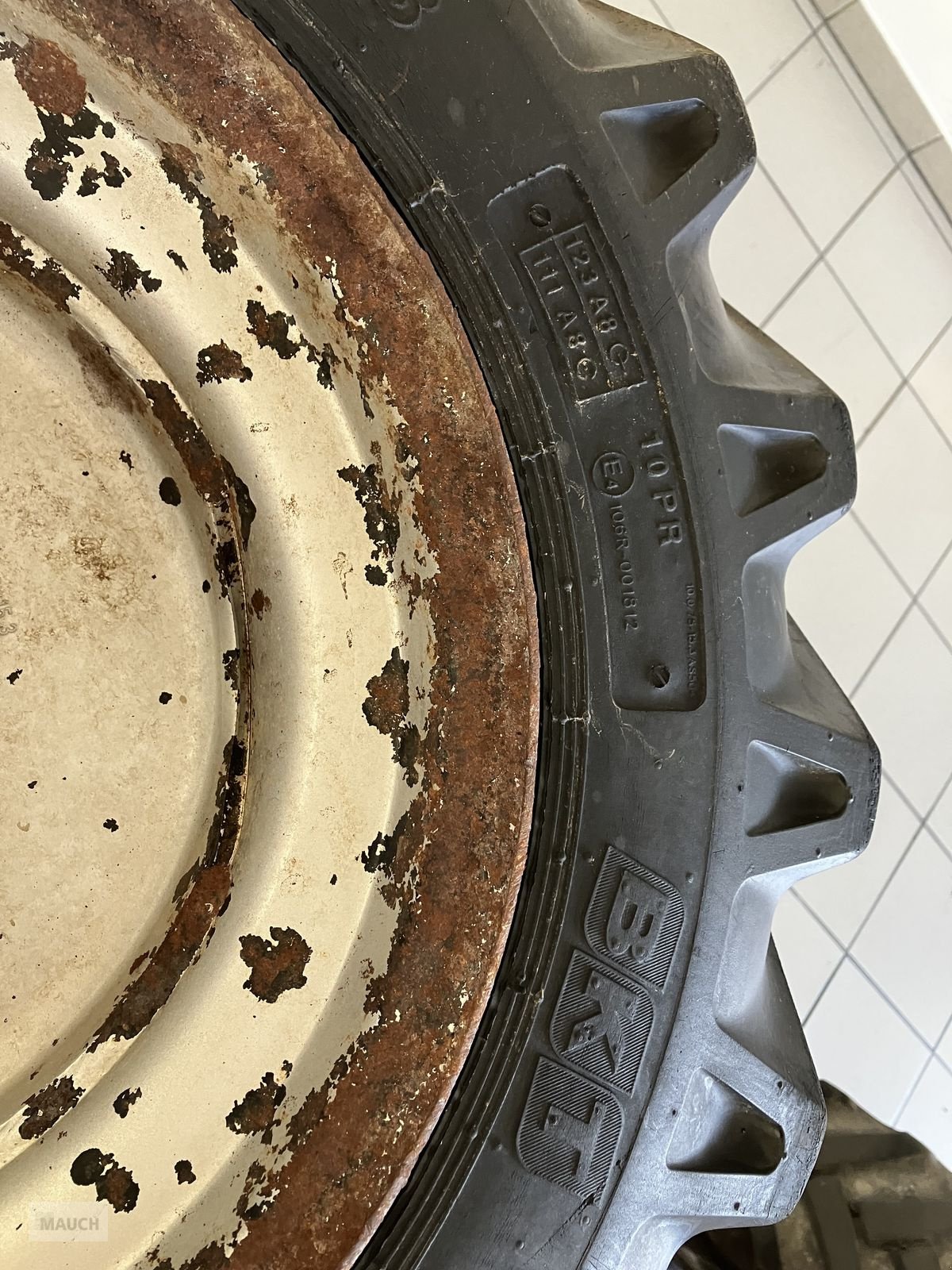 Rad типа Sonstige 4x 10.0/75-15.3 AS Kompletträder, Gebrauchtmaschine в Burgkirchen (Фотография 5)