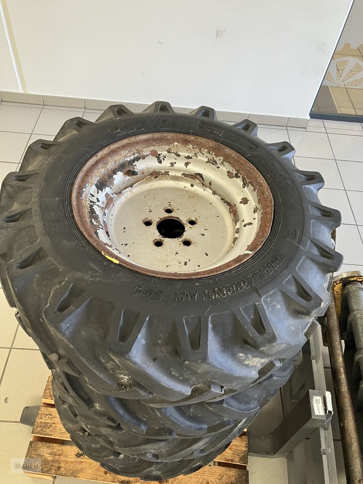 Rad типа Sonstige 4x 10.0/75-15.3 AS Kompletträder, Gebrauchtmaschine в Burgkirchen (Фотография 2)