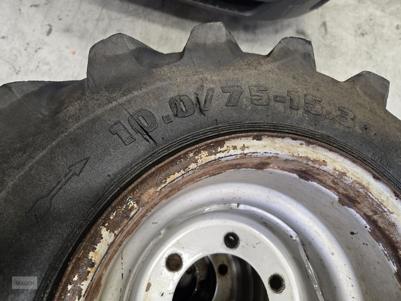 Rad типа Sonstige 4x 10.0/75-15.3 AS Kompletträder, Gebrauchtmaschine в Burgkirchen (Фотография 8)