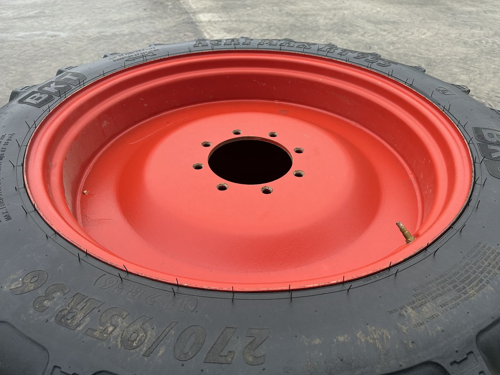 Rad del tipo Sonstige BKT 270/95R36 u. 320/90R50, Gebrauchtmaschine In Hürm (Immagine 6)