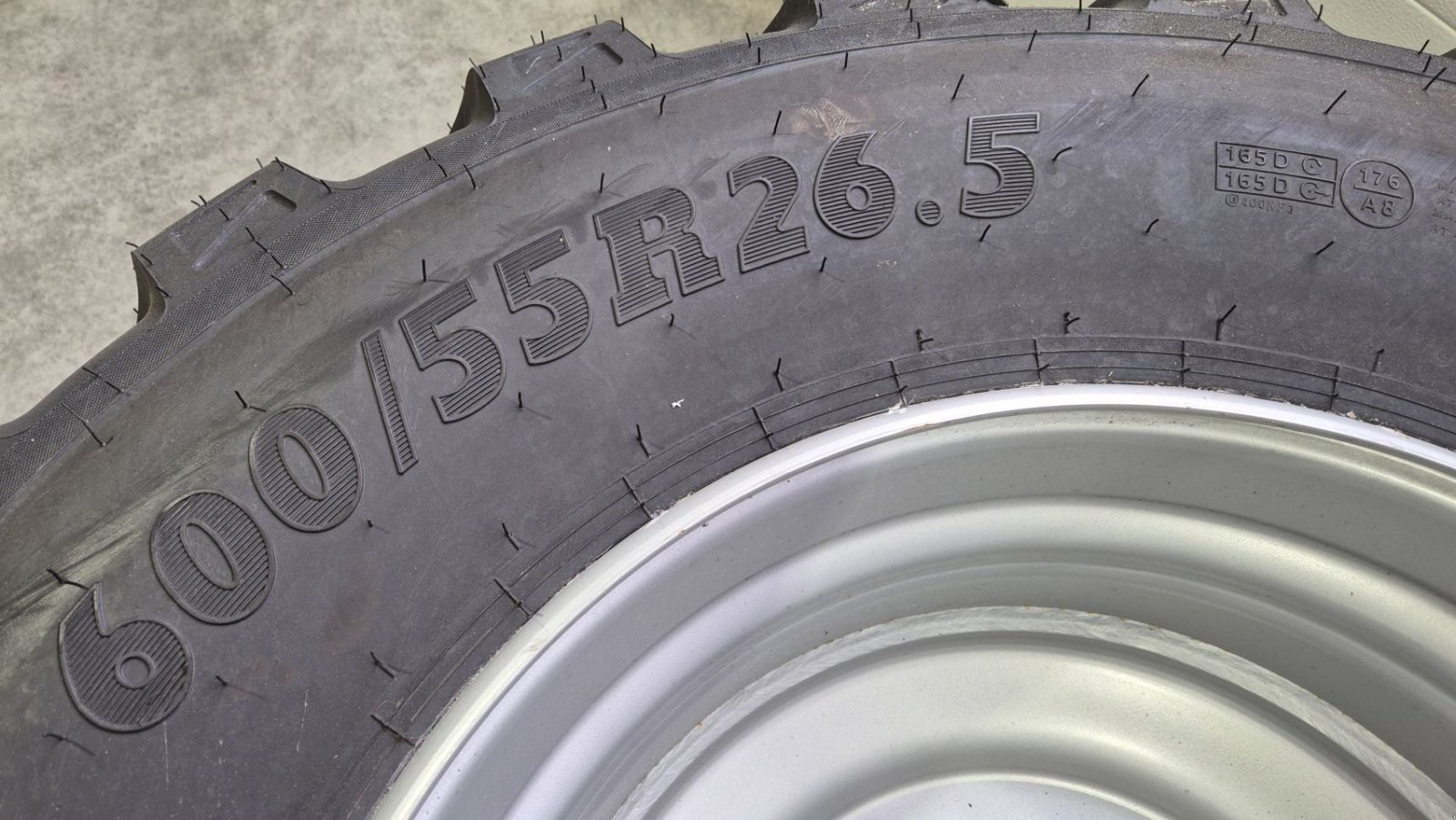 Rad des Typs Sonstige BKT FL630 Ultra 600/55R26.5 Nieuwe banden, Neumaschine in Schoonebeek (Bild 4)