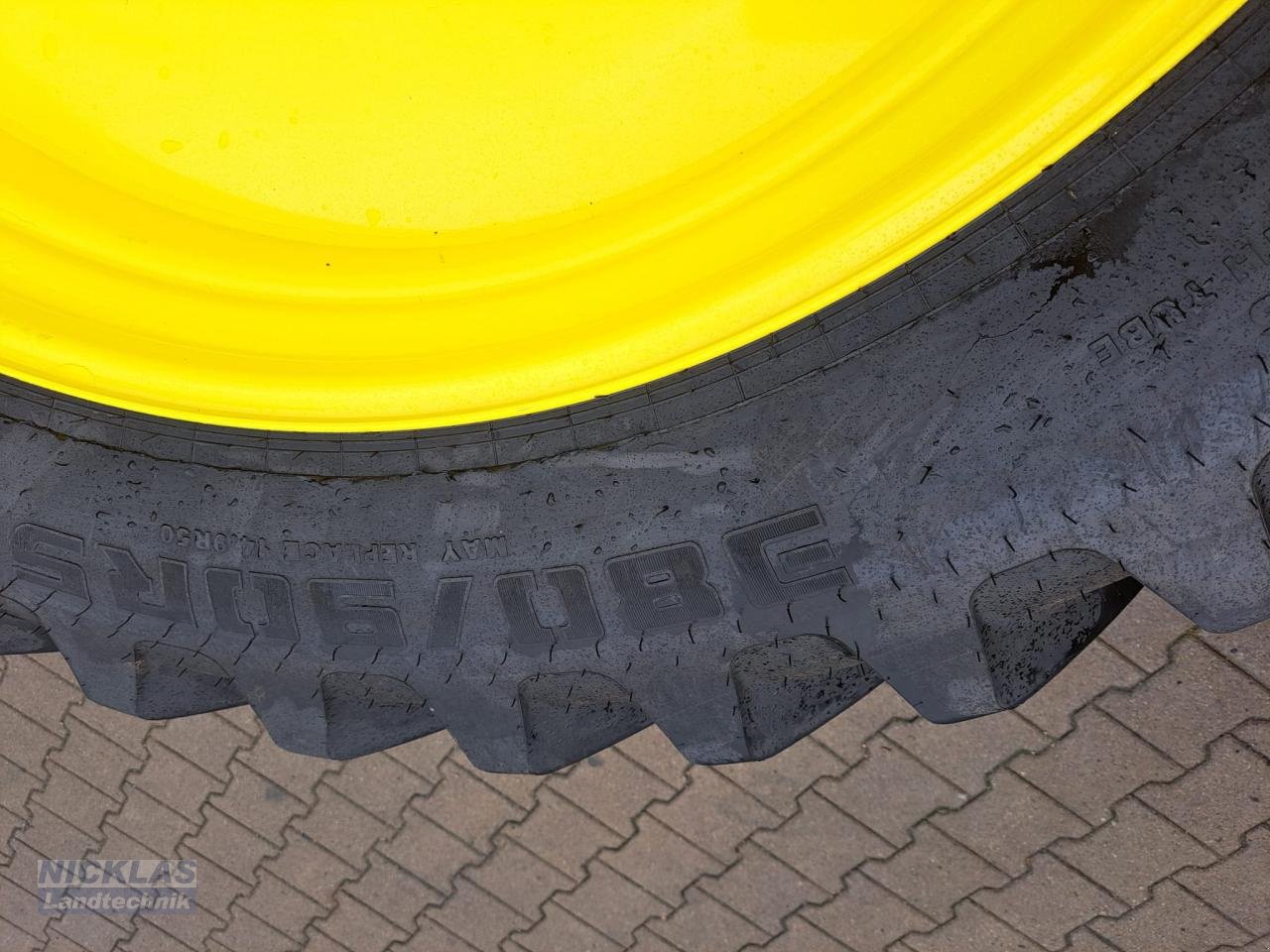 Rad des Typs Sonstige CEAT 380/85R34 + 380/90R50, Gebrauchtmaschine in Schirradorf (Bild 2)