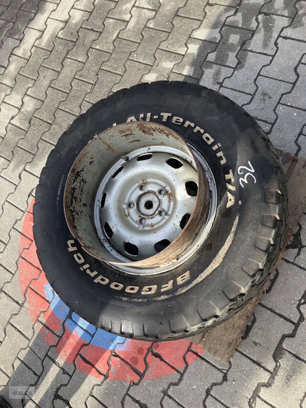 Rad van het type Sonstige Eigenbau Zwillingsräder, Gebrauchtmaschine in Burgkirchen (Foto 4)