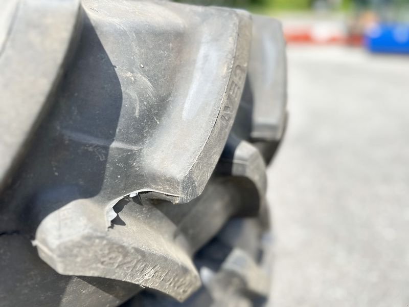 Rad des Typs Sonstige Garn. CEAT 320/85R28 u. 320/90R42 Räder, Gebrauchtmaschine in St. Marienkirchen (Bild 4)