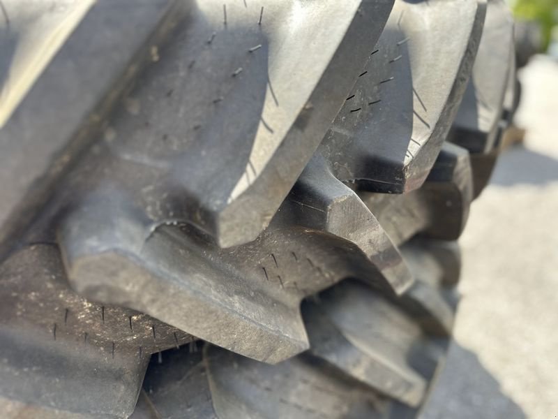 Rad des Typs Sonstige Garn. CEAT 320/85R28 u. 320/90R42 Räder, Gebrauchtmaschine in St. Marienkirchen (Bild 12)