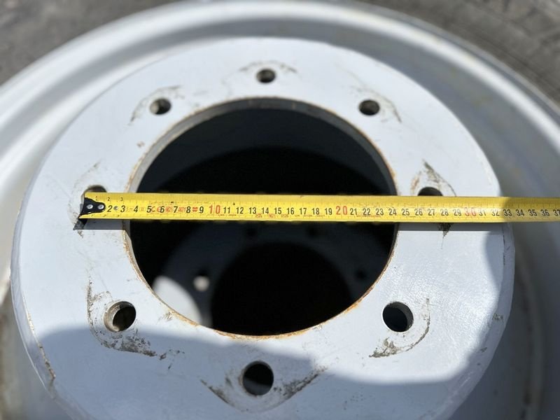Rad des Typs Sonstige Garn. CEAT 320/85R28 u. 320/90R42 Räder, Gebrauchtmaschine in St. Marienkirchen (Bild 9)